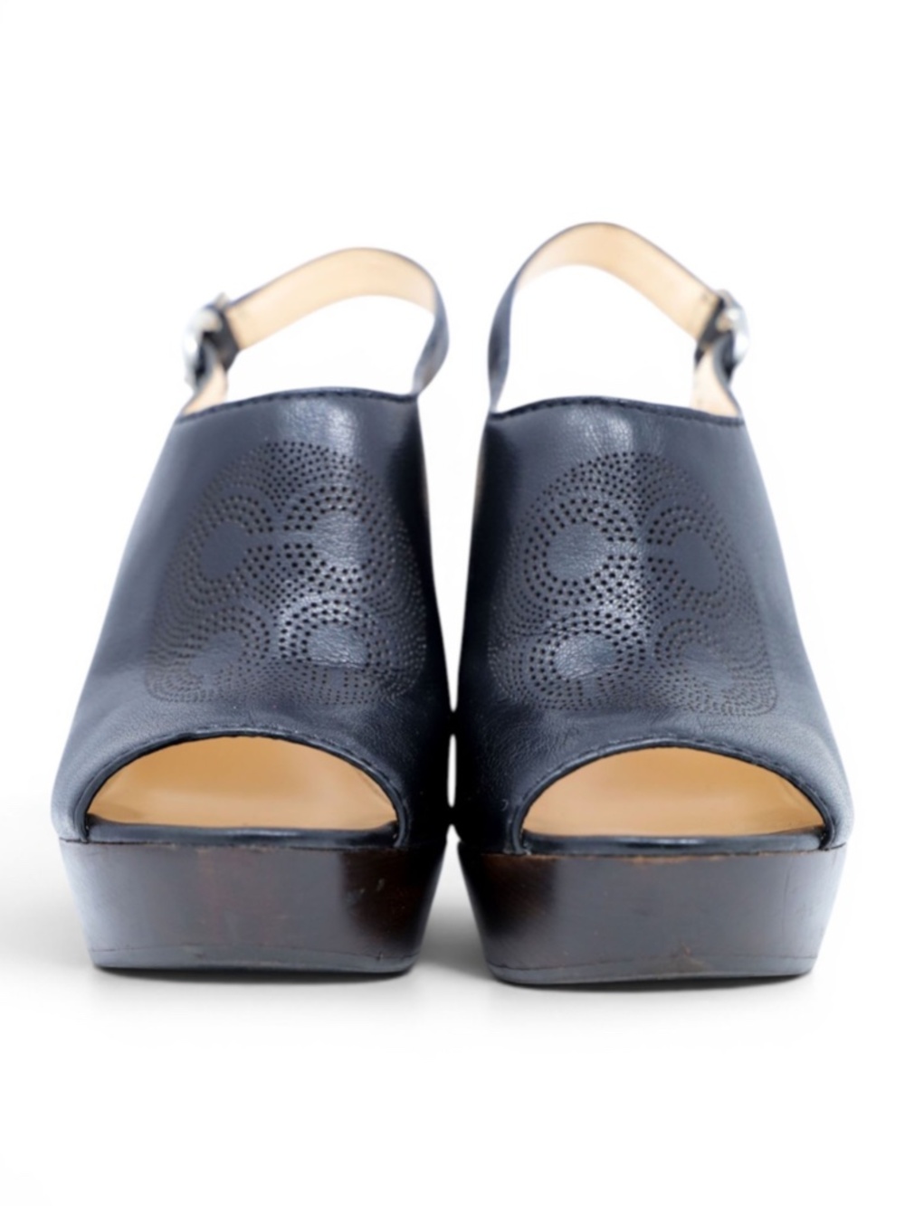 Preowned Coach Jade Q1191 Black Leather Wedge Open Toe Sandals in great conditio